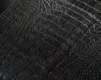 Орнамент &laquo;кожа крокодила&raquo;, панель 800x800 мм с ценным слоем из древесины венге толщиной 4 мм.