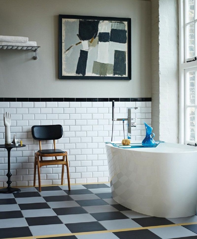 Черно-белая ванная в стиле модерн