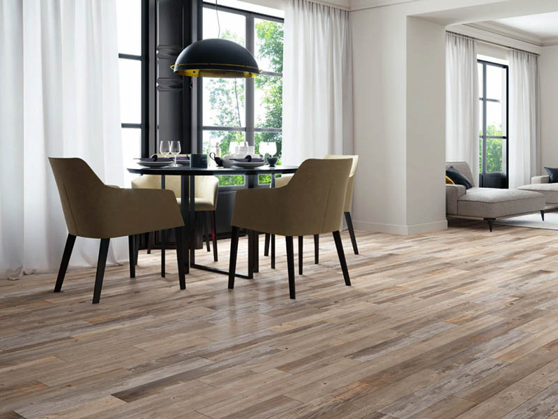 Испанская плитка под дерево