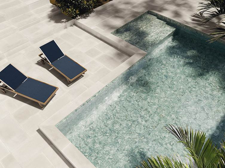 Цвет воды в бассейне: как правильно подобрать плитку для идеального оттенка