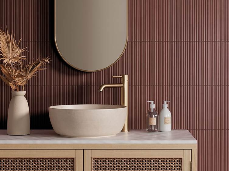 яркий настенный керамогранит для дома