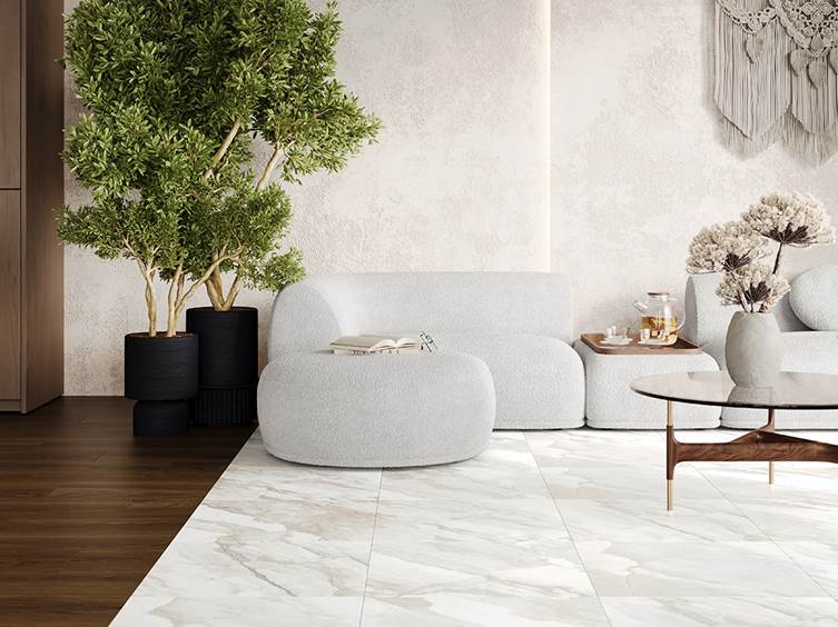 керамогранит под мрамор в гостиную в светлых тонах