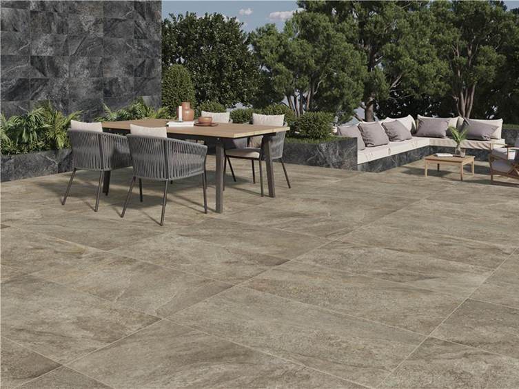 Фактурная плитка под камень в современном стиле для открытых пространств