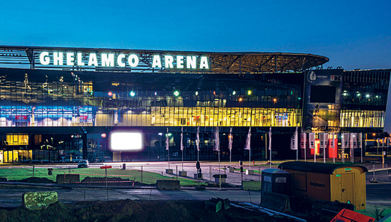 Стадион Ghelamco Arena (фото 1)