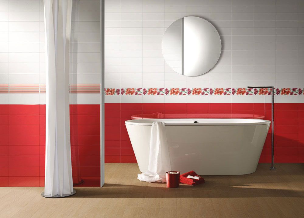 Красный кафель в отделке ванной комнаты