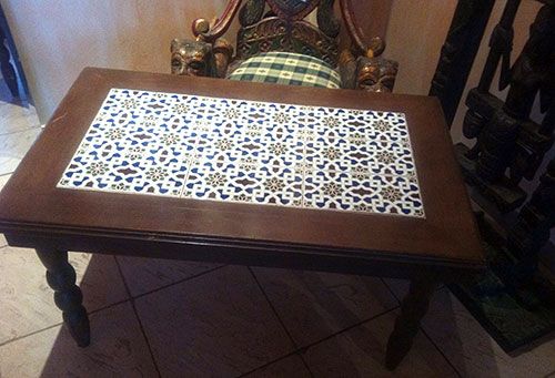 стол с керамической плиткой