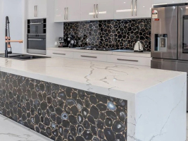 AGATE BLACK