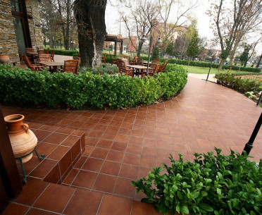 Плитка NATURE ASPER(anti-slip) от Gresmanc (Испания) в интерьере, стиль: современный, средиземноморский