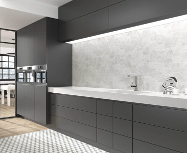 Плитка VERONA от APE Ceramica (Испания) в интерьере, стиль: классический, современный
