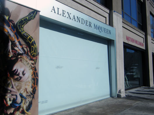 Магазин Alexander McQueen's